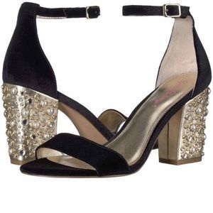 Lilly Pulitzer Amber Lynn Embellished Sandal / 9.5